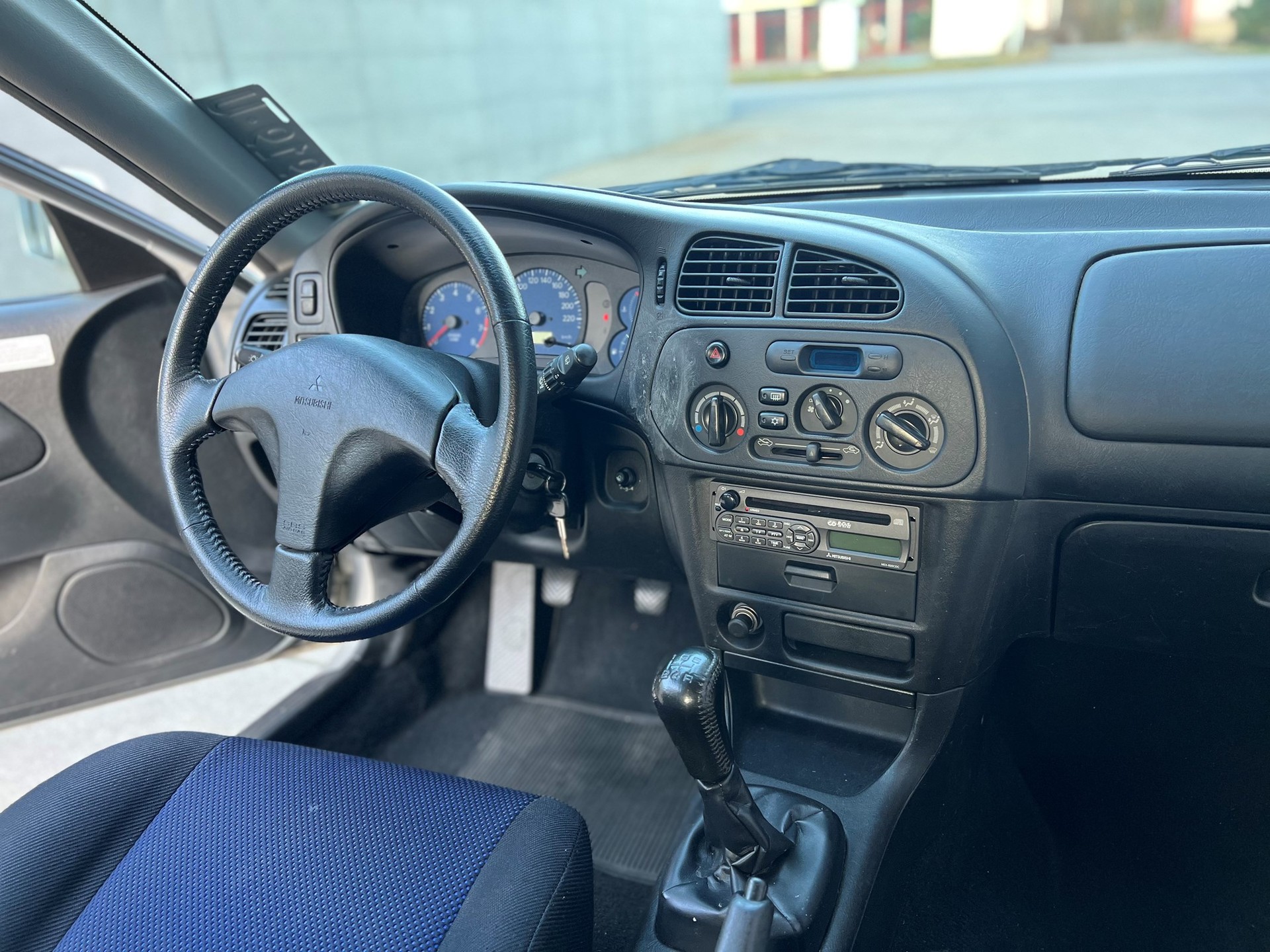MITSUBISHI Colt 1.6 16V Evo (25)-image-9