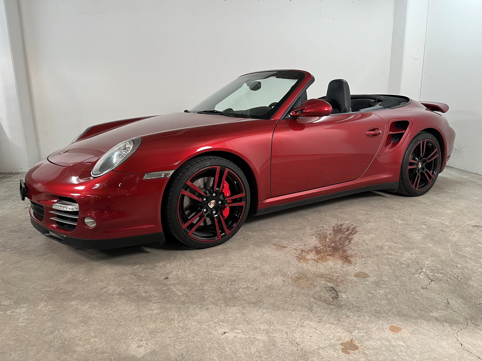 PORSCHE 911 Turbo Cabrio PDK (997)-image-2
