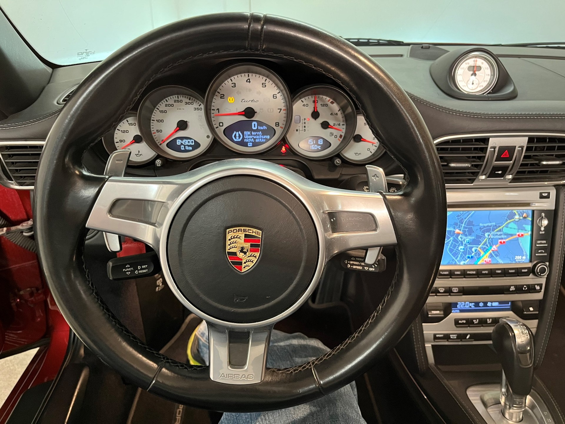 PORSCHE 911 Turbo Cabrio PDK (997)-image-11