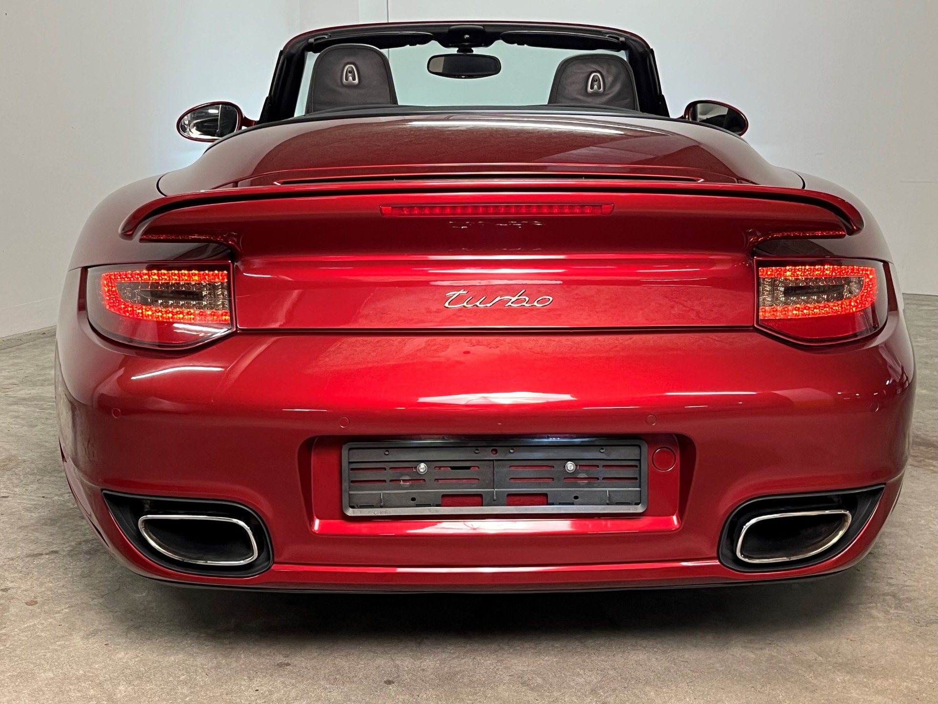 PORSCHE 911 Turbo Cabrio PDK (997)-image-4