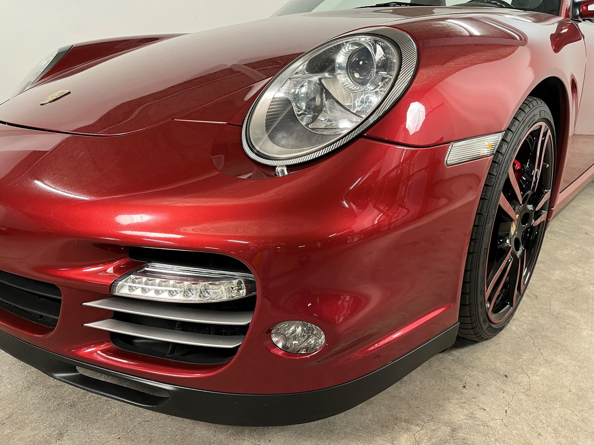 PORSCHE 911 Turbo Cabrio PDK (997)-image-6