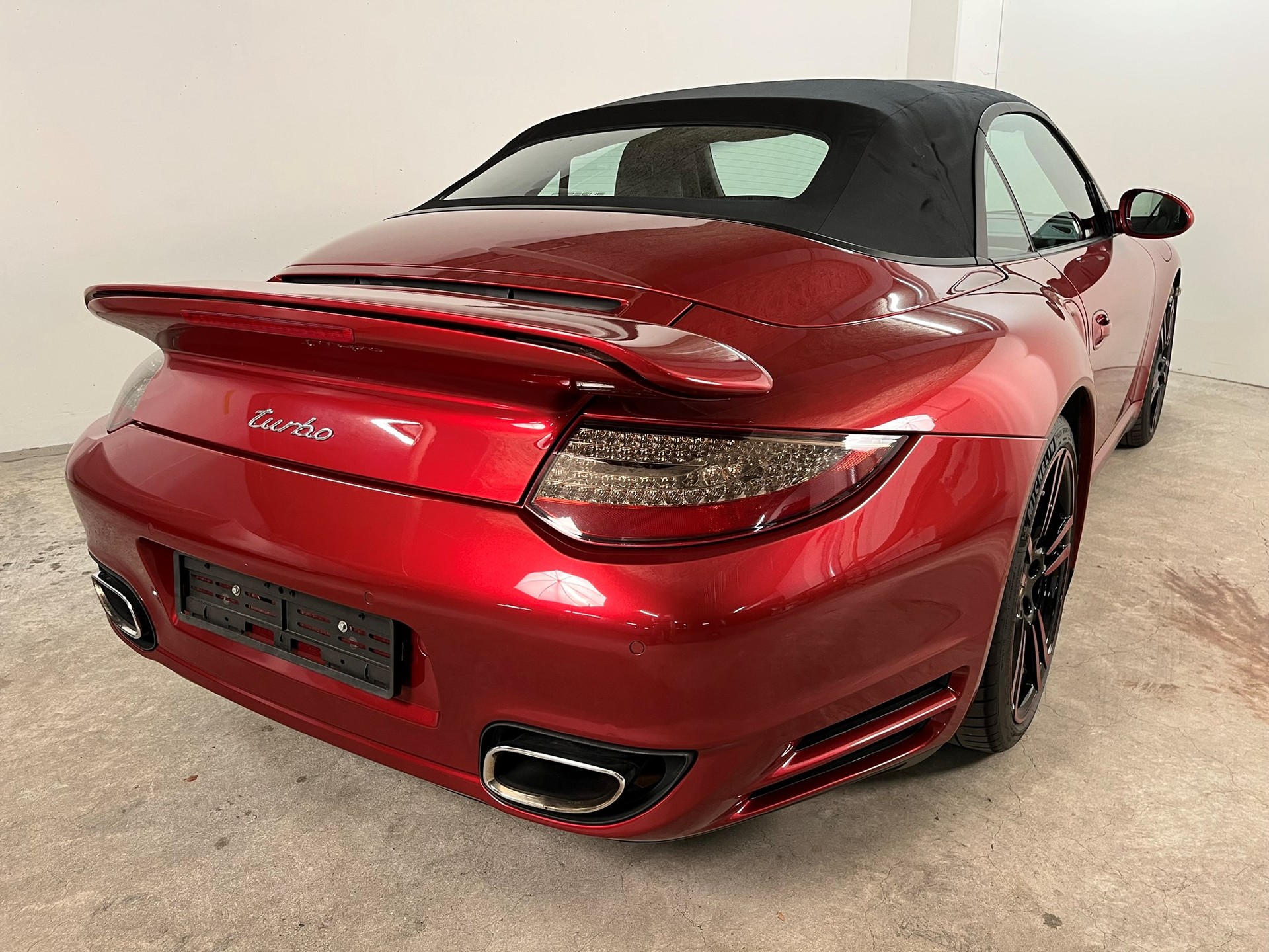 PORSCHE 911 Turbo Cabrio PDK (997)-image-5