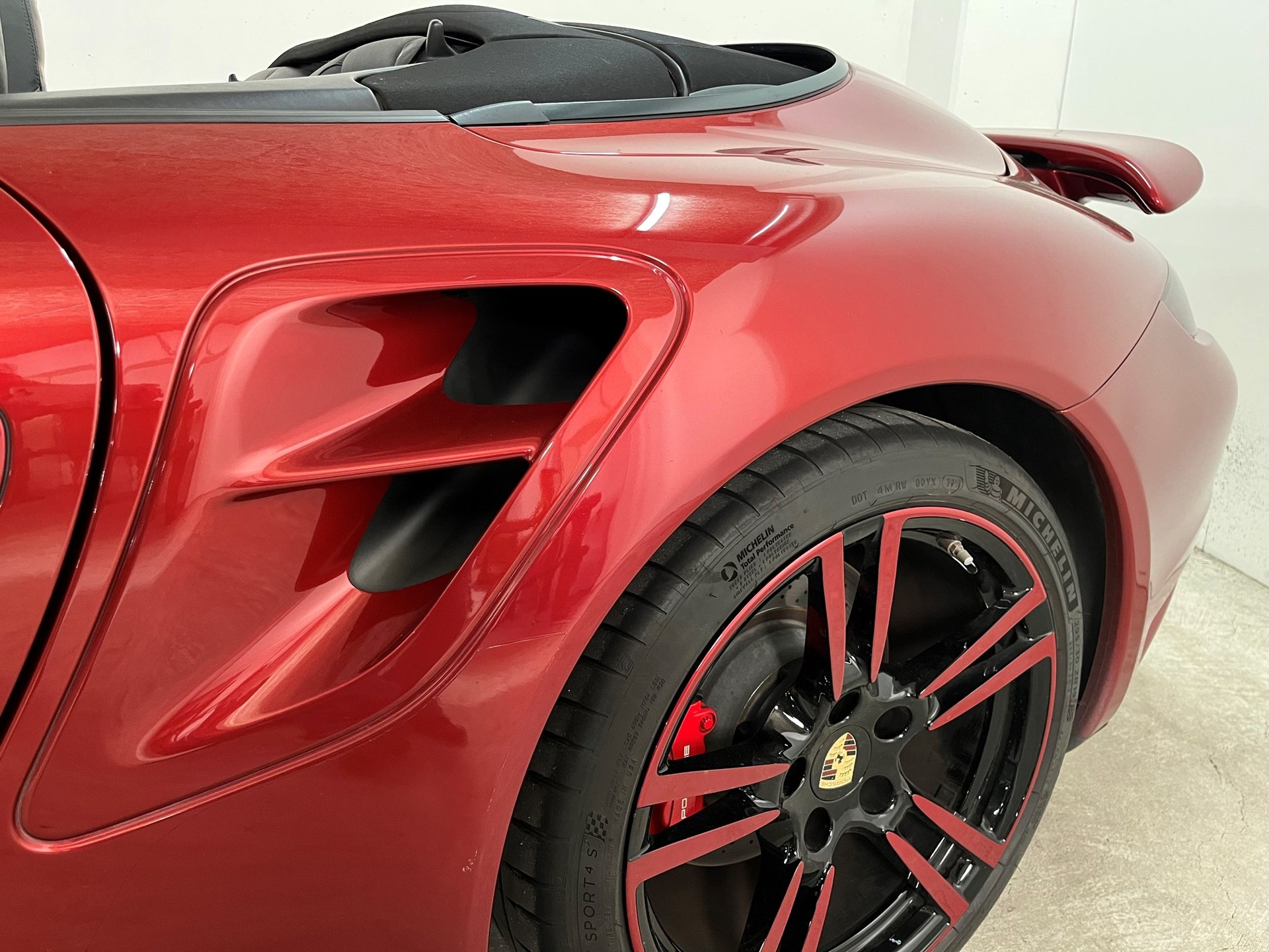 PORSCHE 911 Turbo Cabrio PDK (997)-image-8