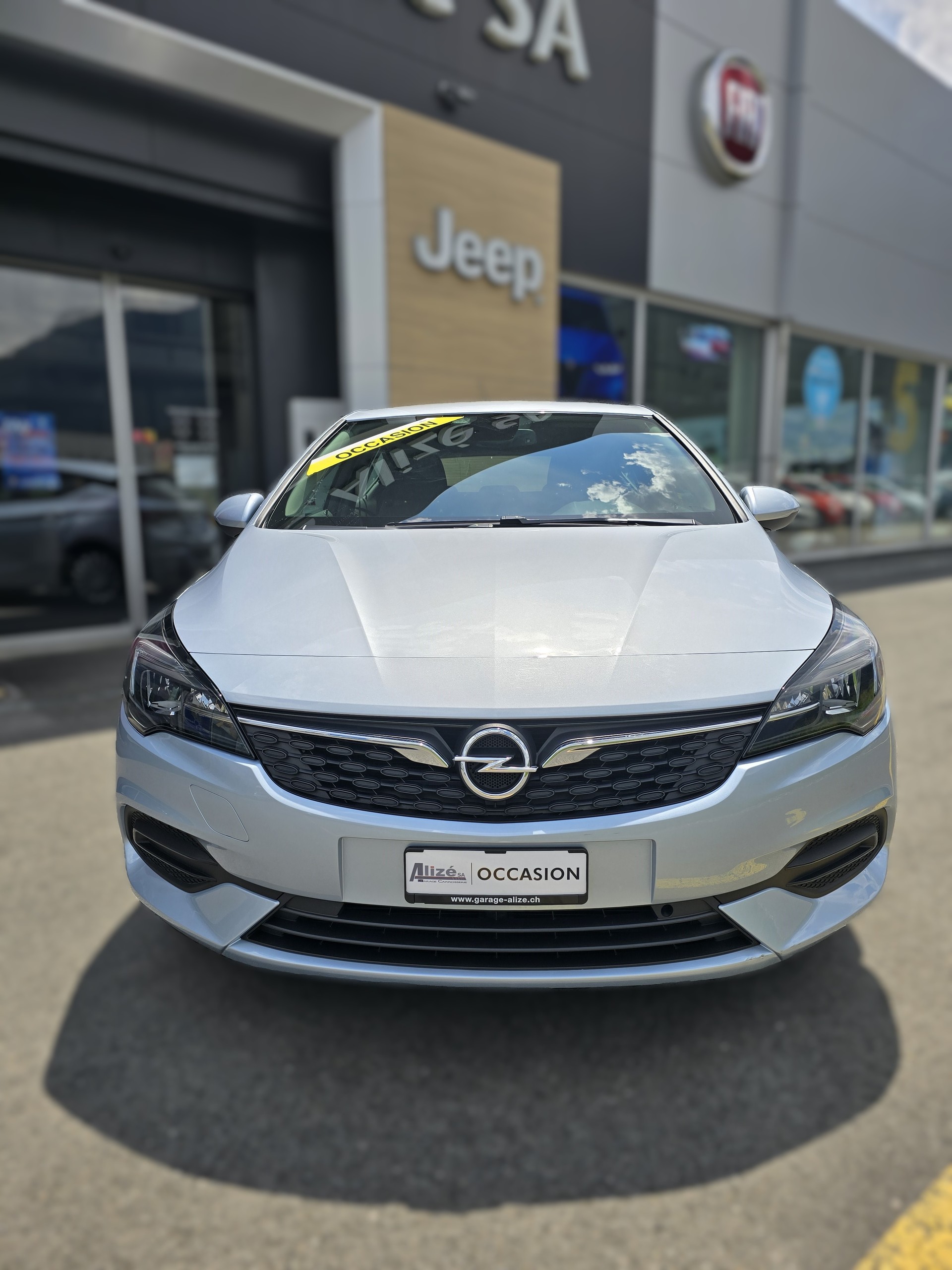 OPEL Astra 1.2i Turbo Edition-image-7