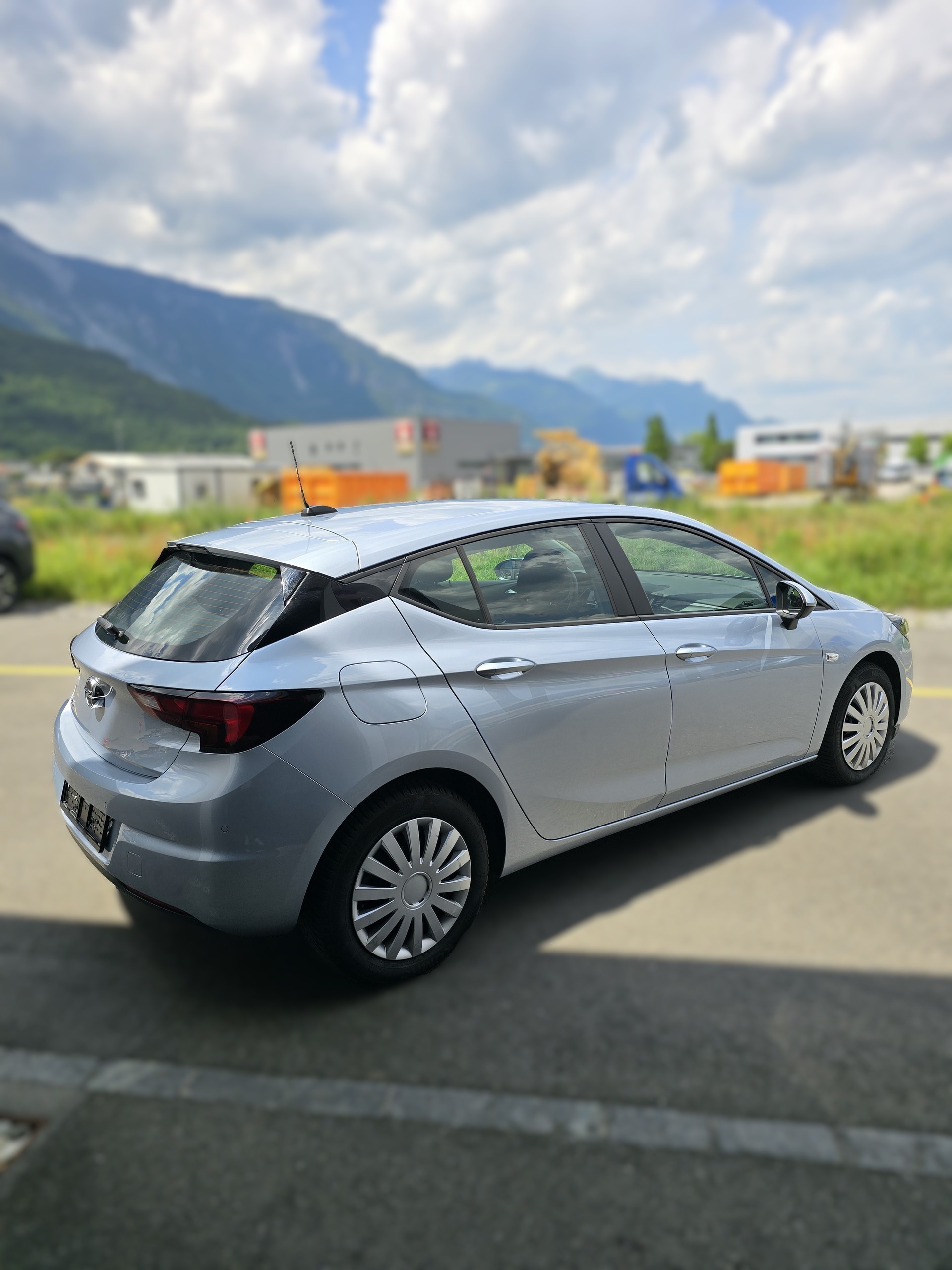 OPEL Astra 1.2i Turbo Edition-image-5