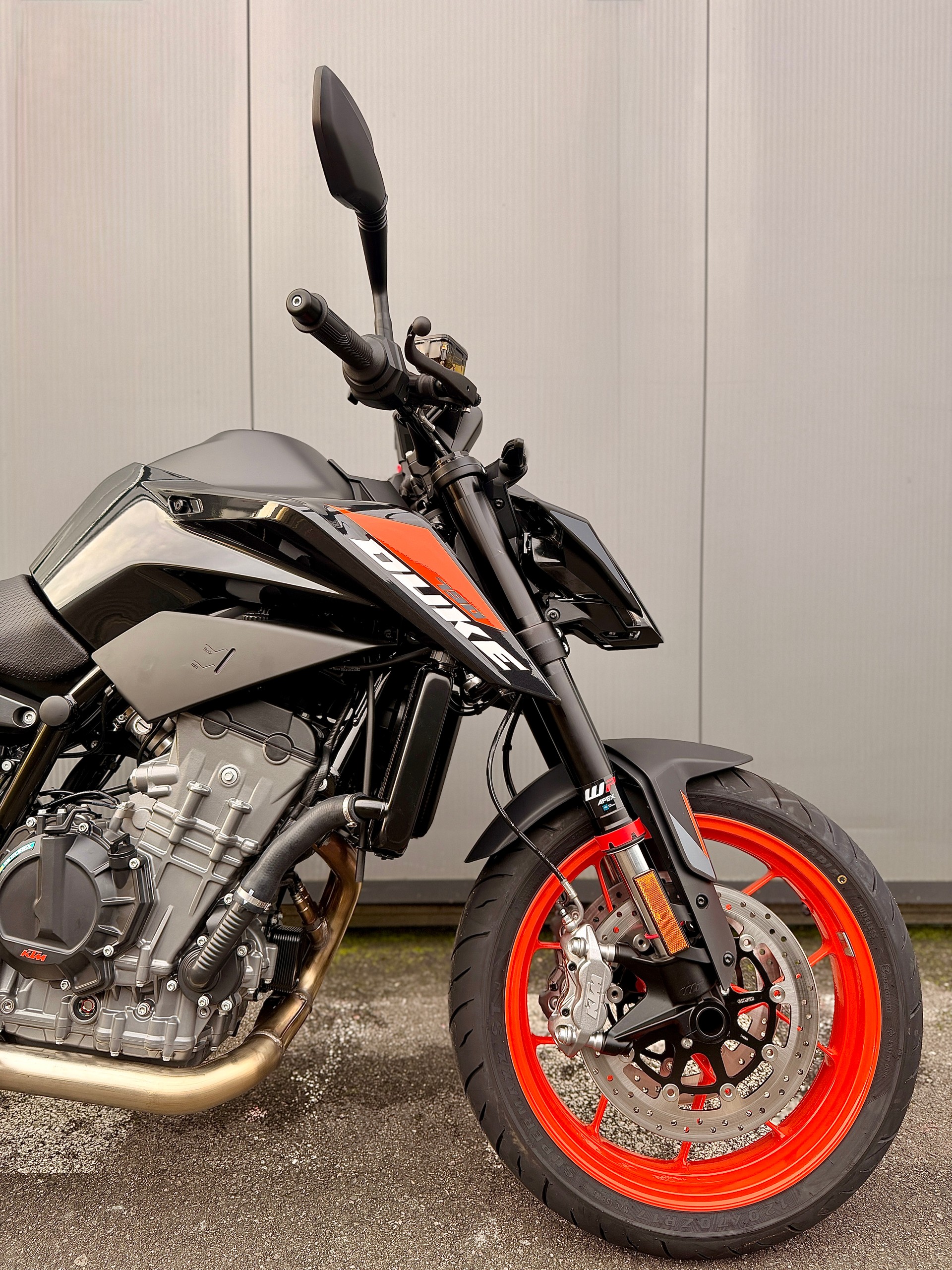 KTM 790 Duke 2026-showroom-element-3