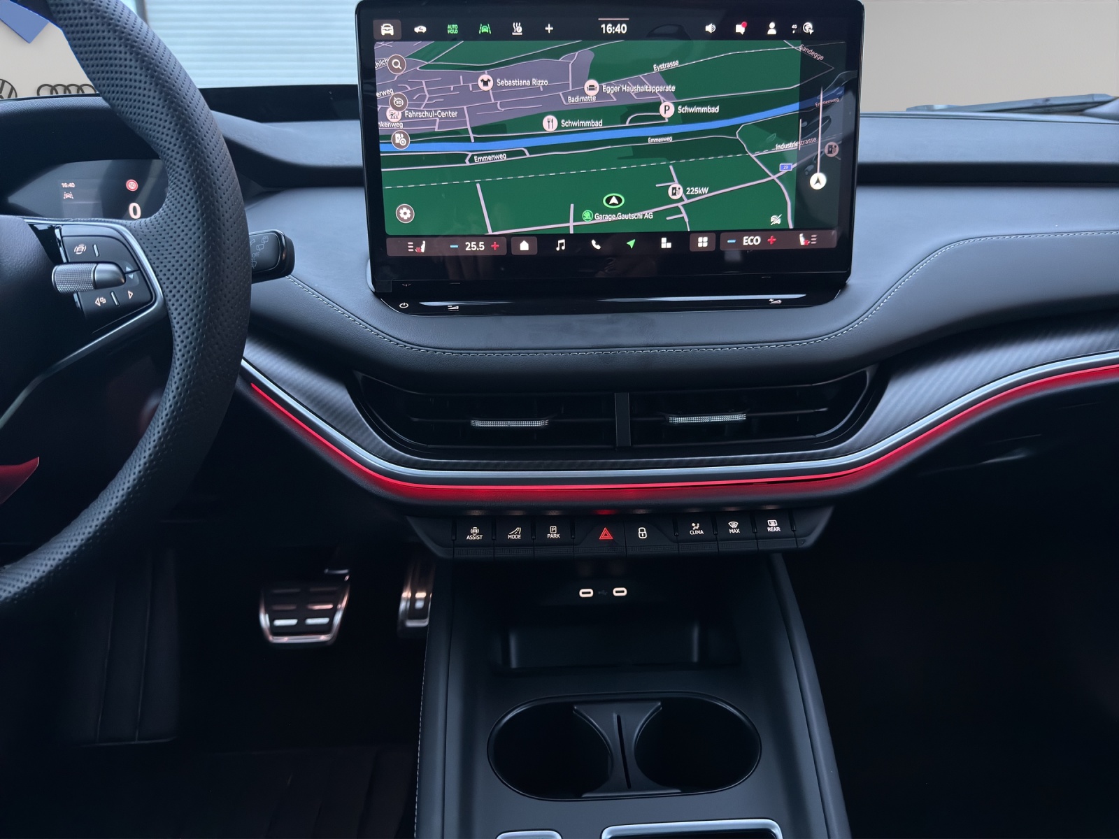 SKODA Enyaq 85x Sportline 4x4-image-7