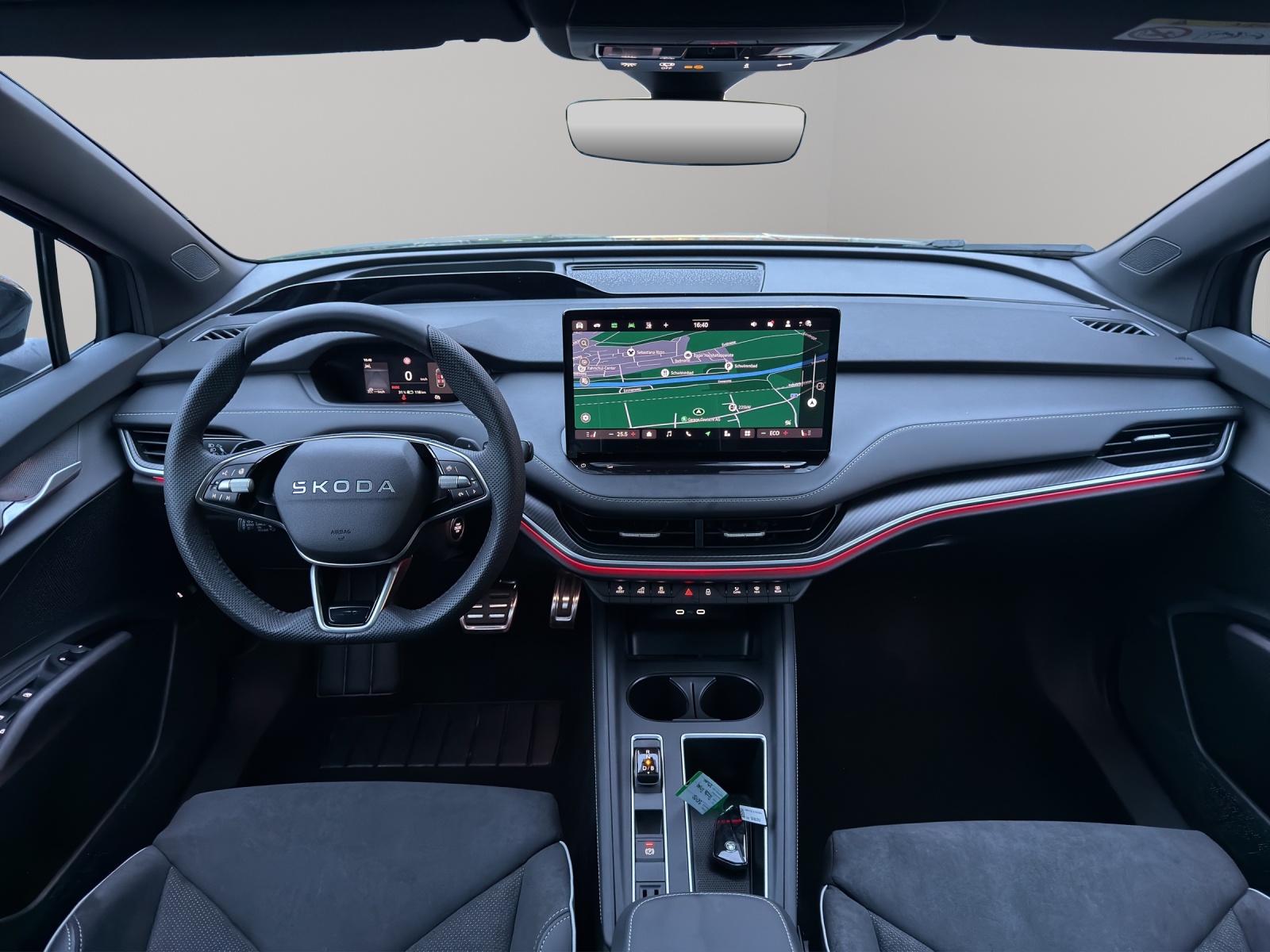 SKODA Enyaq 85x Sportline 4x4-image-6