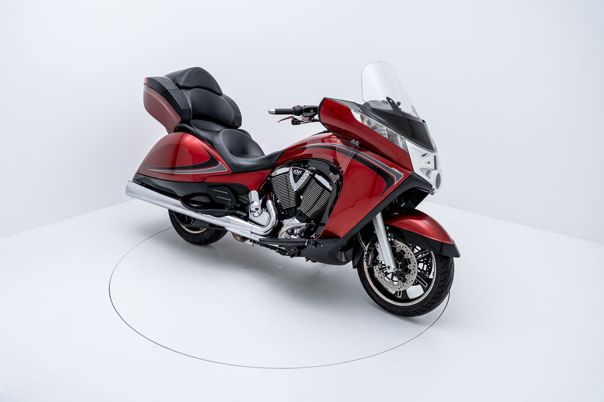VICTORY Vision Tour-showroom-element-1