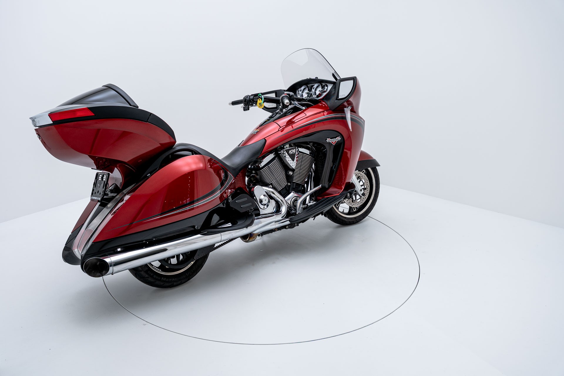 VICTORY Vision Tour-showroom-element-3