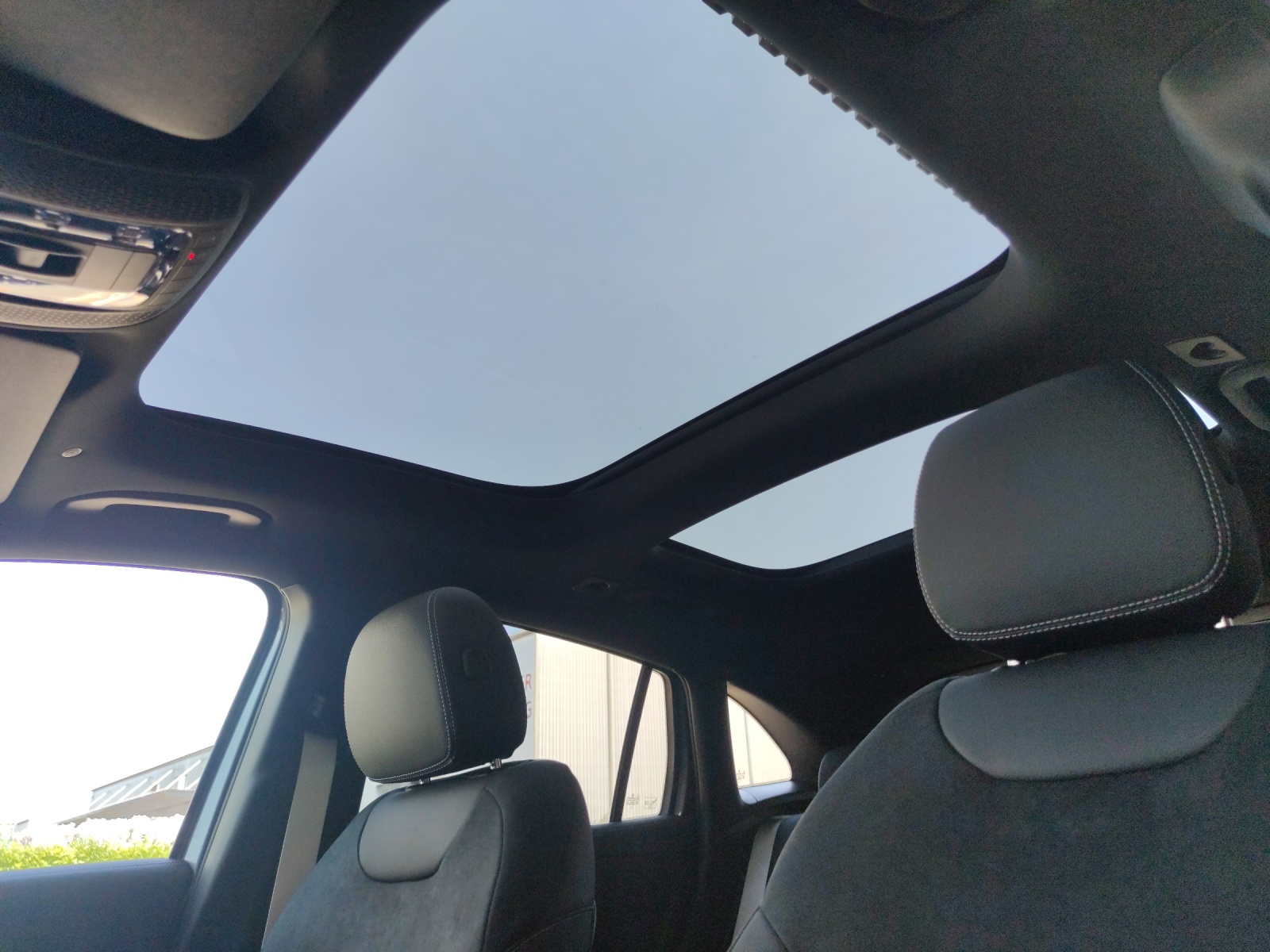 MERCEDES-BENZ GLA 200 AMG Line Night Star-image-10