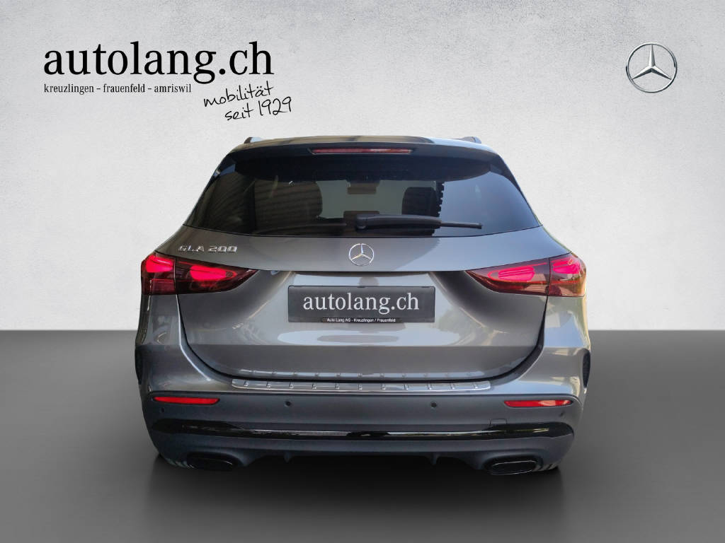MERCEDES-BENZ GLA 200 AMG Line Night Star-image-16