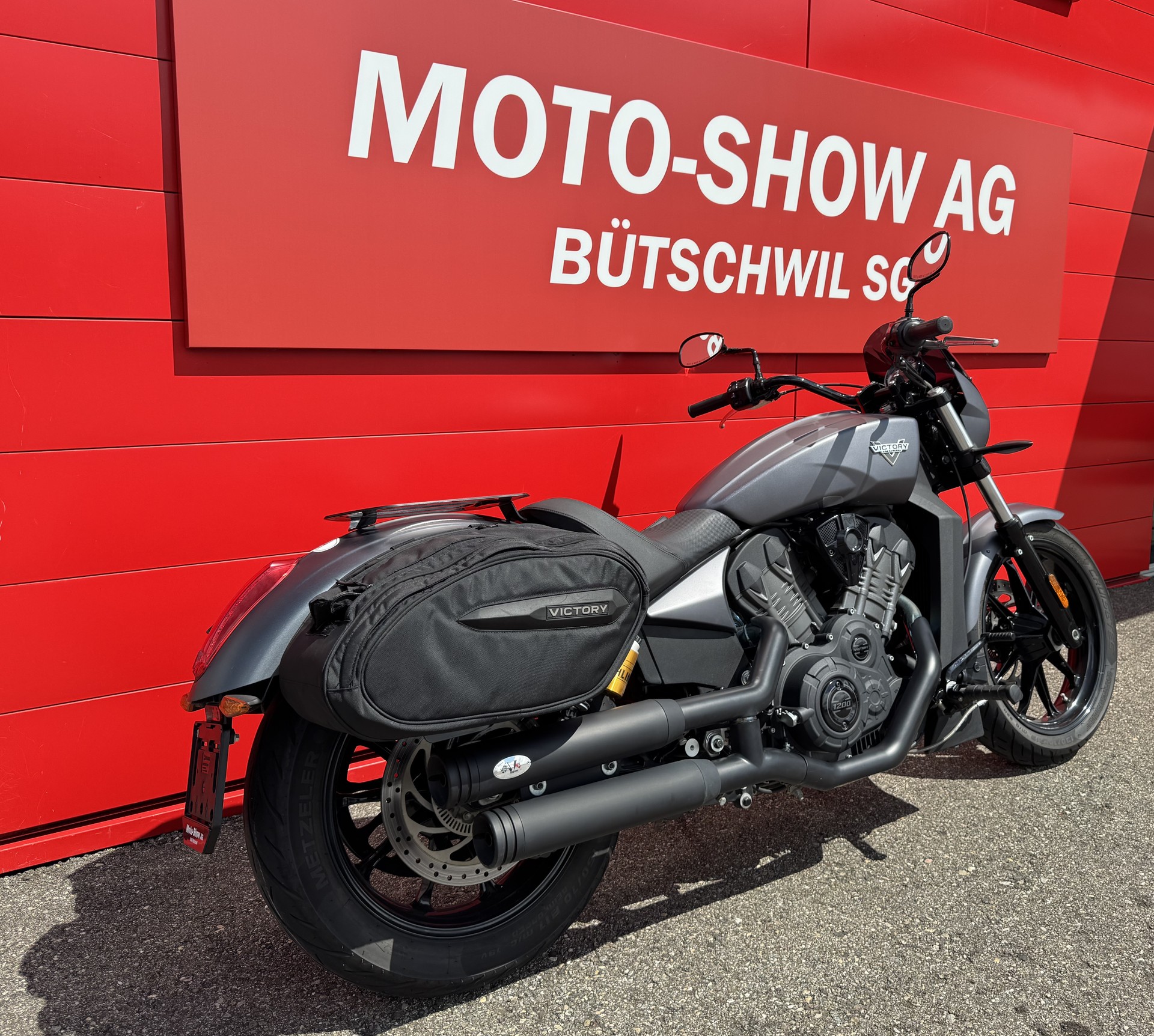 VICTORY octane-showroom-element-2