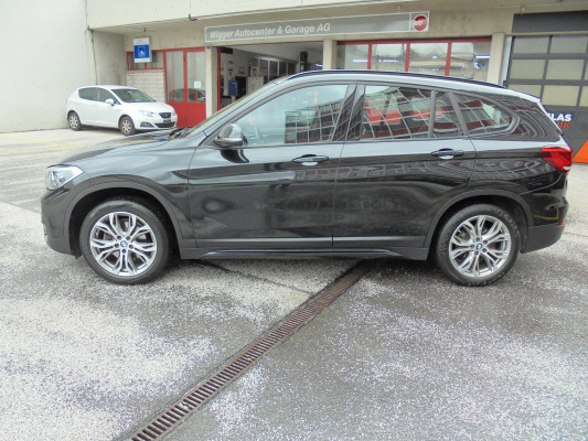BMW X1 xDrive 18d Sport Line-image-13