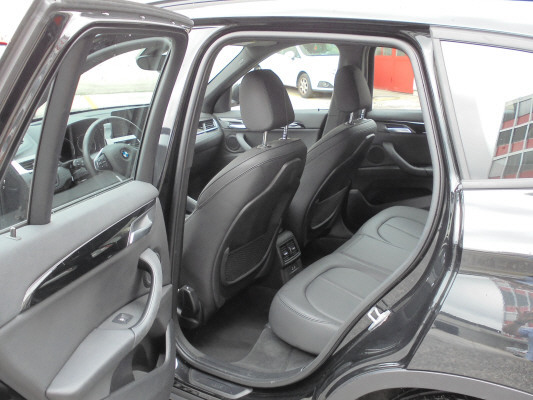 BMW X1 xDrive 18d Sport Line-image-7