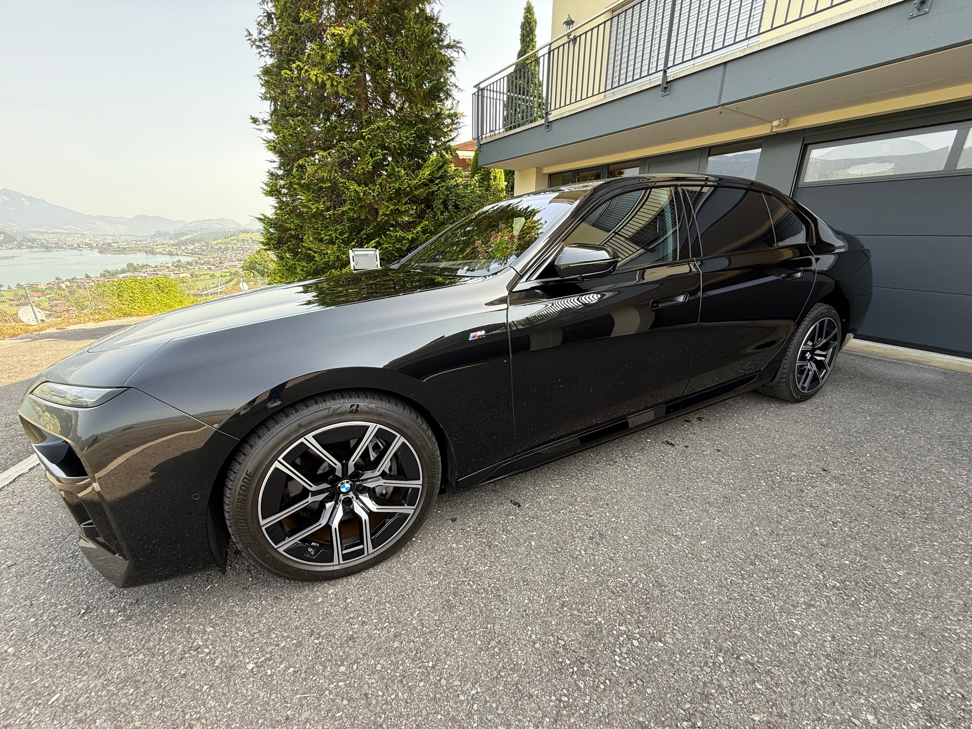BMW i7 xDrive 60 M Sport-image-7