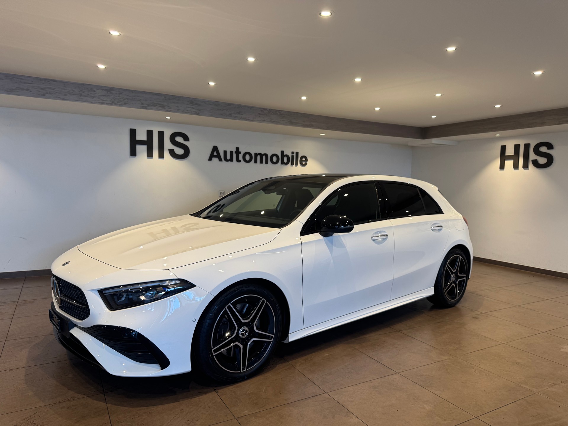 MERCEDES-BENZ A 250 AMG Line 4m-image-1