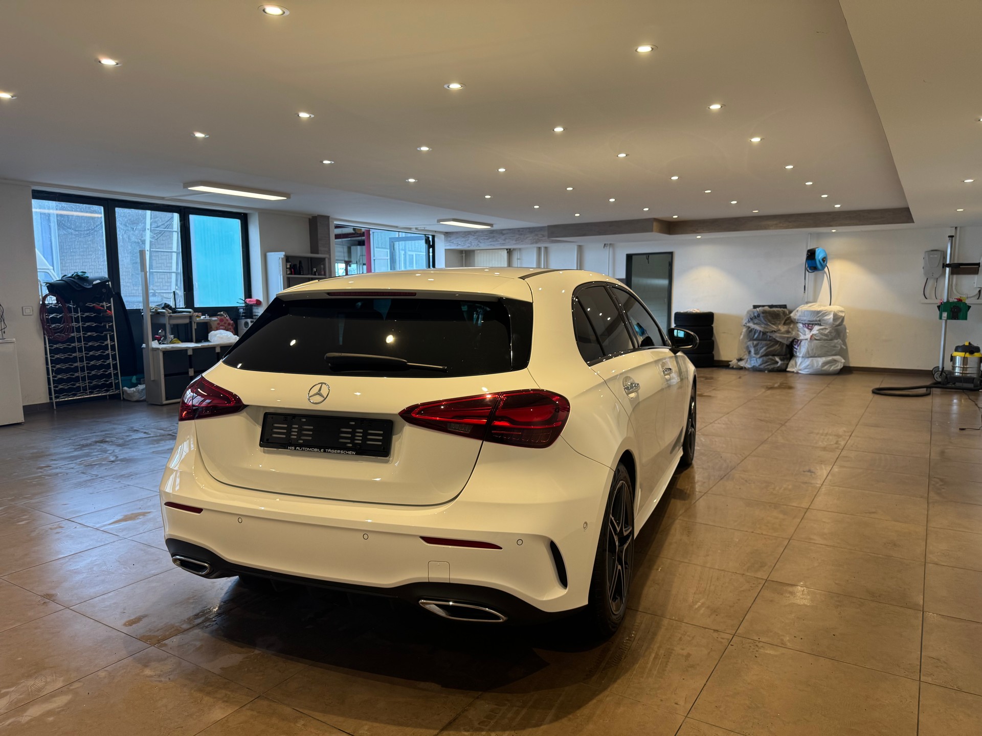 MERCEDES-BENZ A 250 AMG Line 4m-image-4