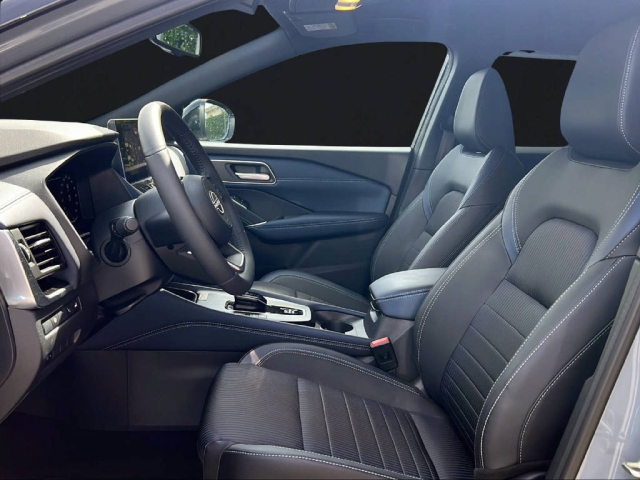 NISSAN Qashqai 1.5 VC-T Unplugged-image-8