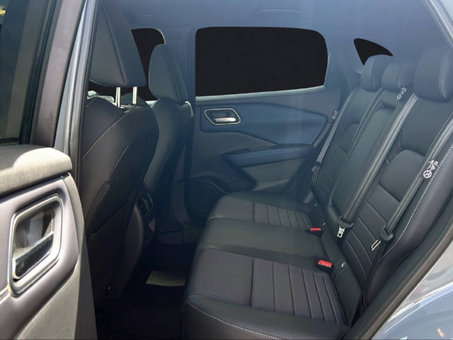 NISSAN Qashqai 1.5 VC-T Unplugged-image-12
