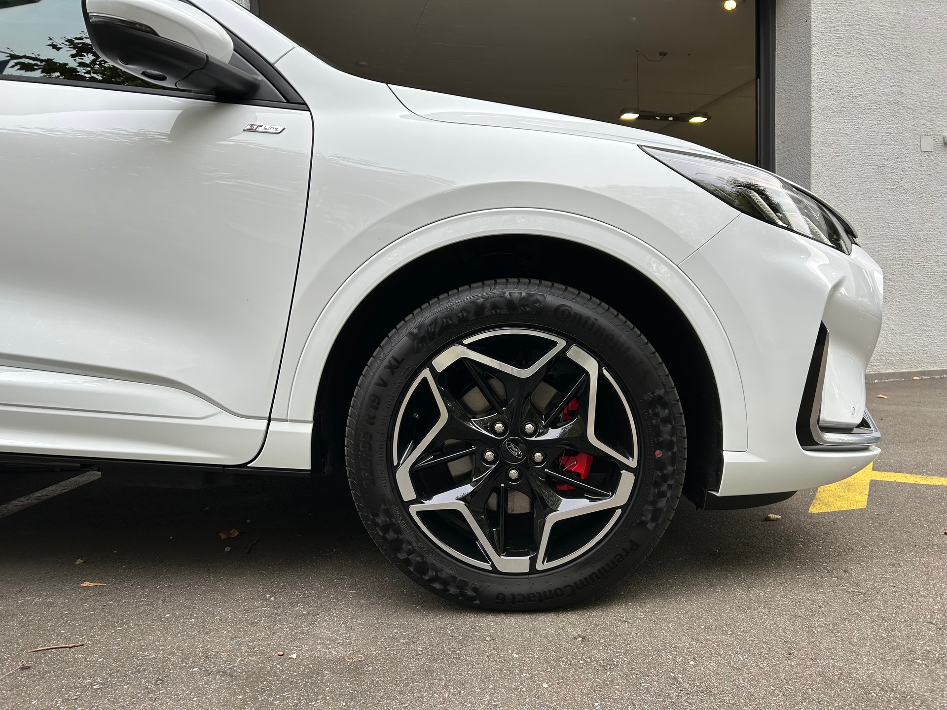FORD Kuga 2.5 PHEV ST-Line X FWD-image-5