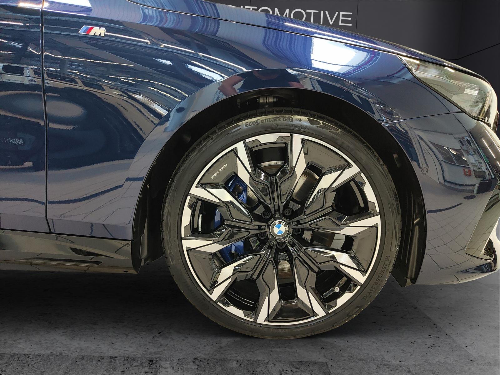 BMW 550e xDrive-image-6