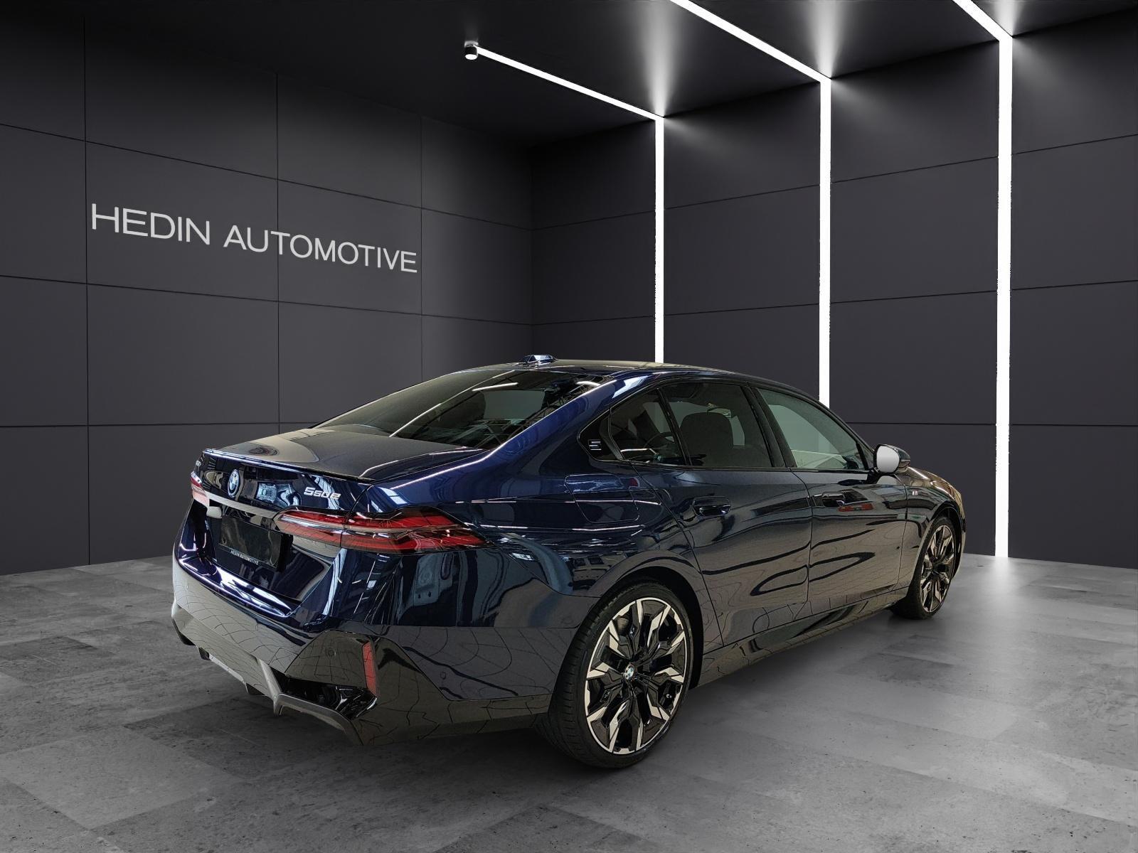 BMW 550e xDrive-image-17