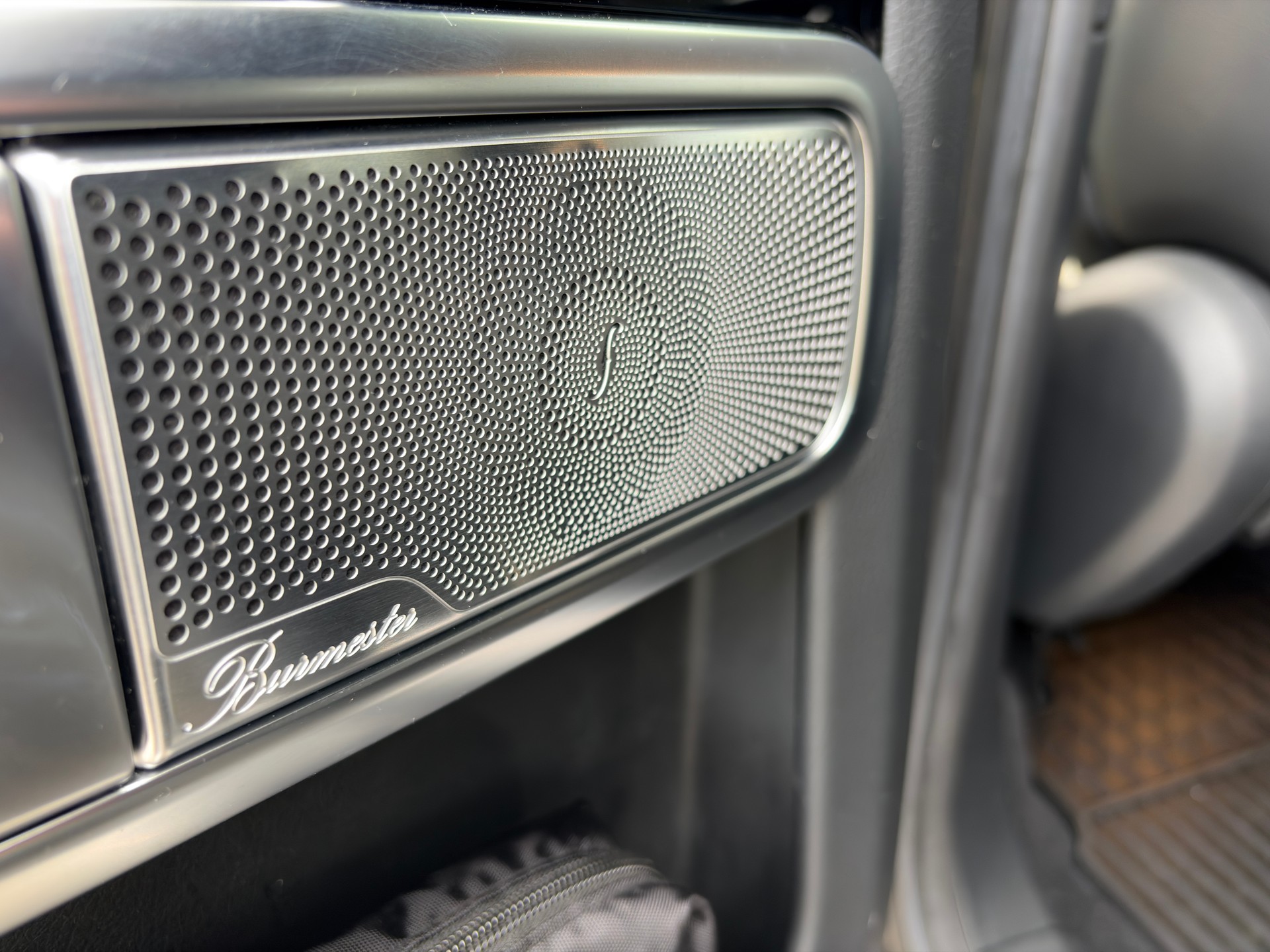 MERCEDES-BENZ G 500 AMG Line 9G-Tronic-image-6