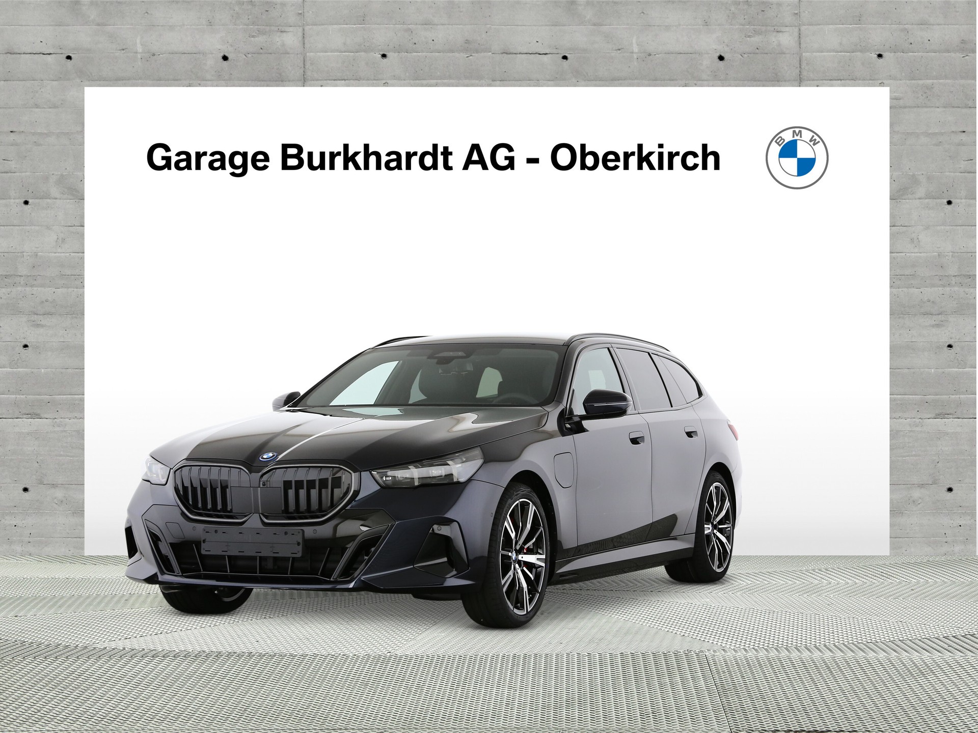 BMW 550e xDr M Sport Pro Tour-image-0