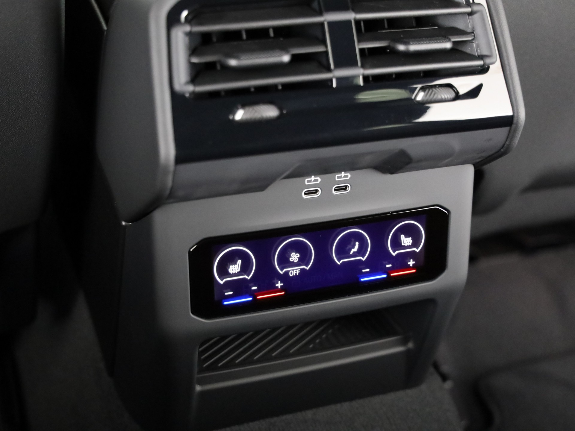 BMW 550e xDr M Sport Pro Tour-image-6