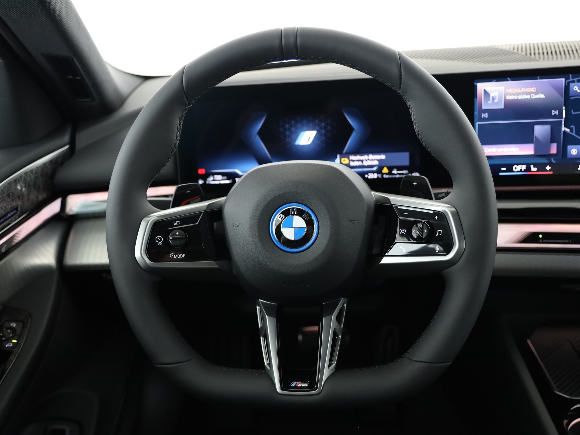 BMW 550e xDr M Sport Pro Tour-image-10