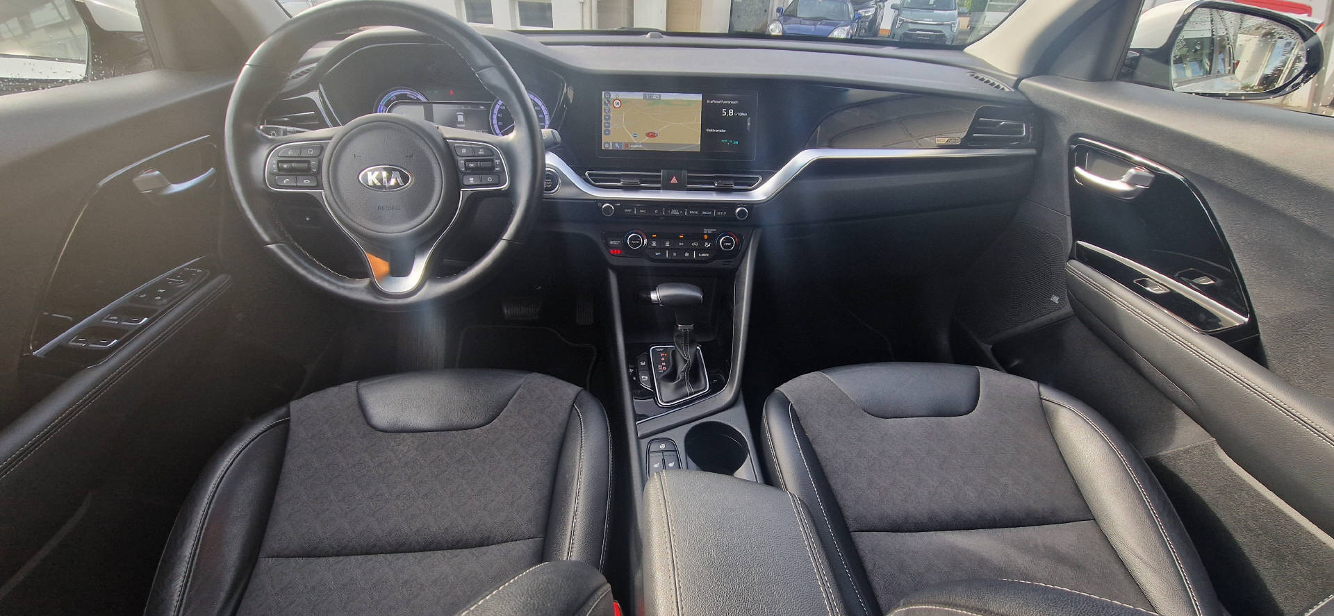 KIA Niro 1.6 GDi Hybrid Power-image-4