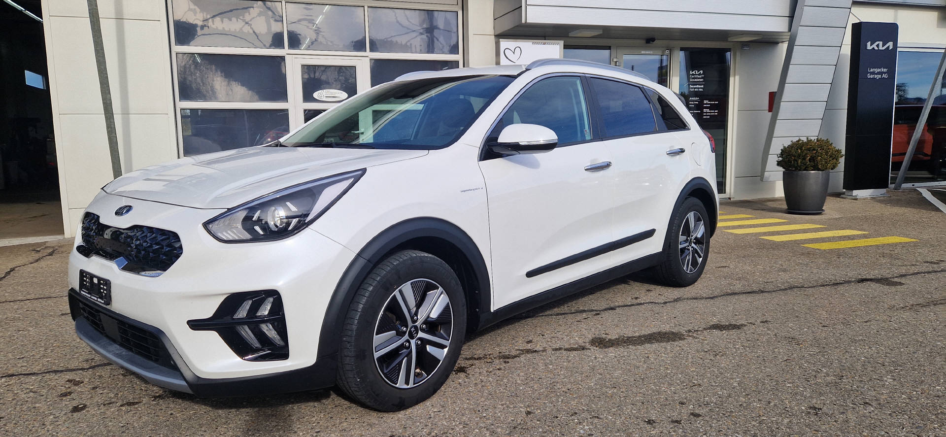 KIA Niro 1.6 GDi Hybrid Power-image-1
