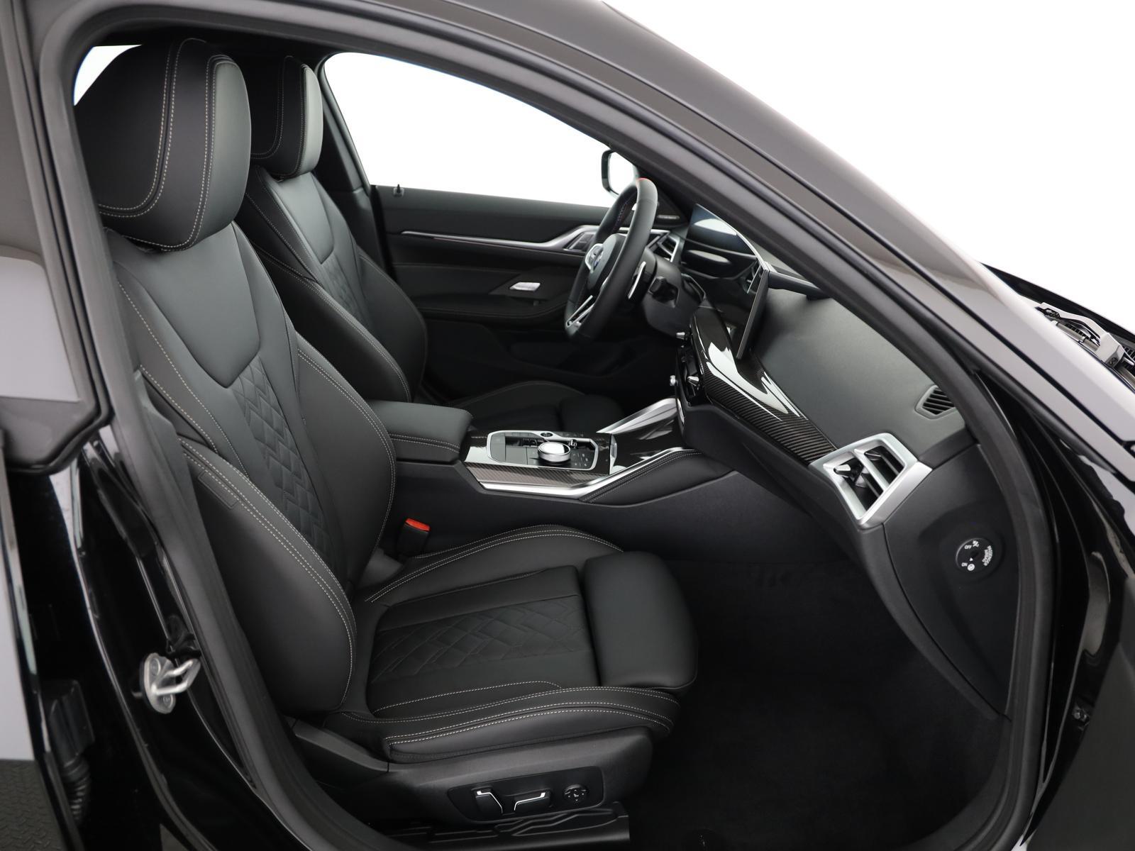BMW M440i xDrive Gran Coupé M Sport-image-13