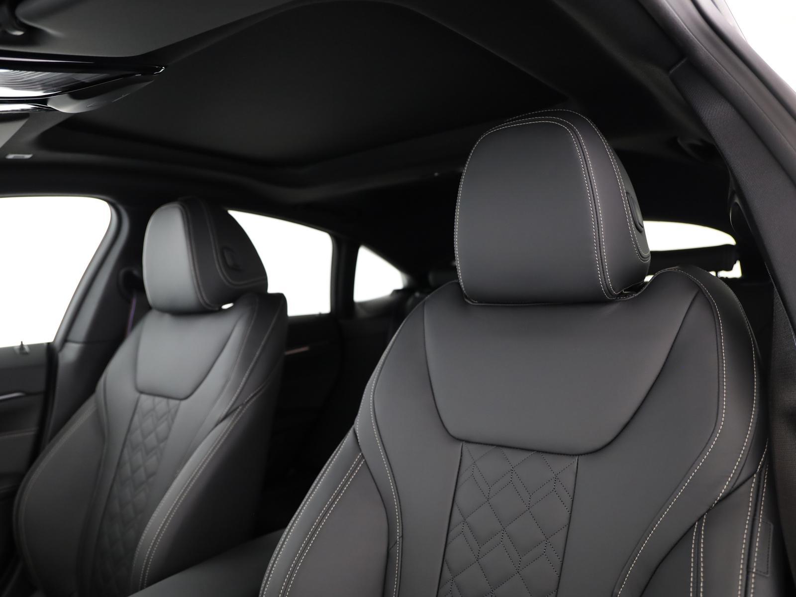 BMW M440i xDrive Gran Coupé M Sport-image-10