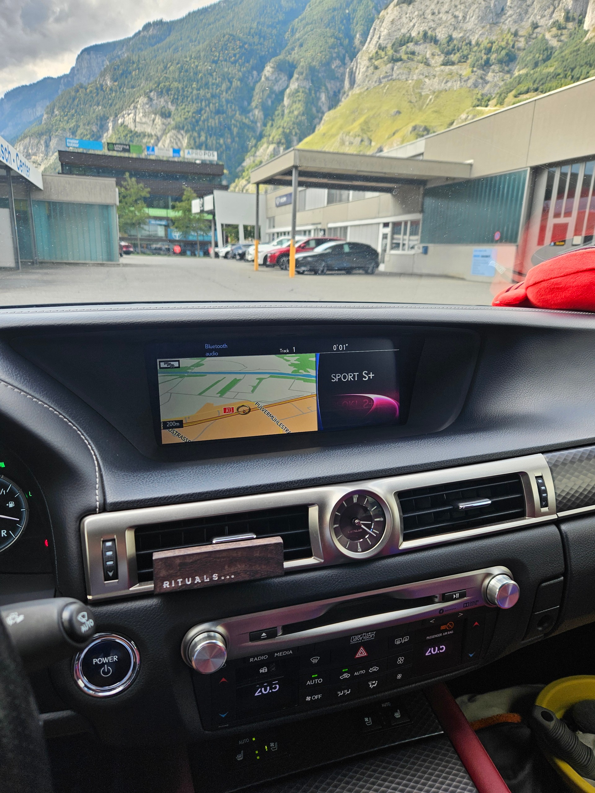 LEXUS GS 450h F-Sport Automatic-image-10