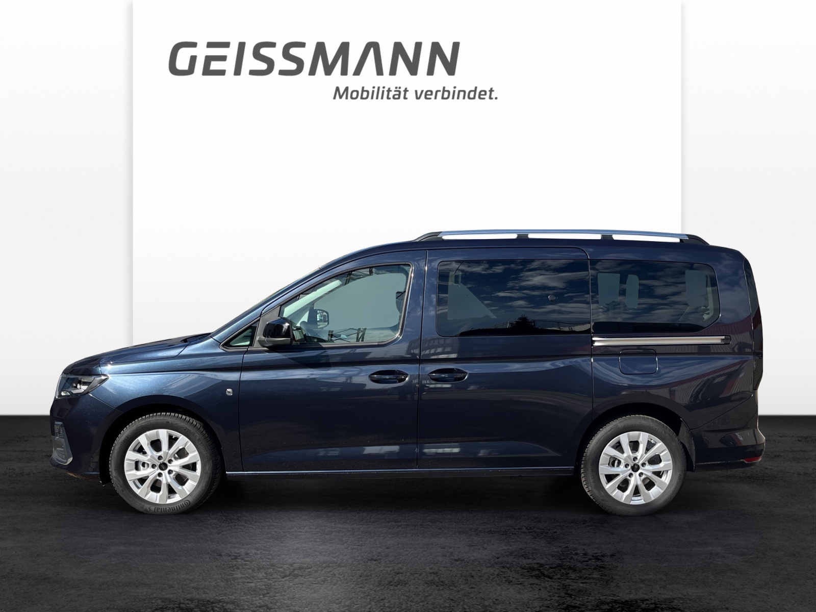 FORD Tourneo Grand Connect 1.5 EcoBoost 114 Titanium-showroom-element-1