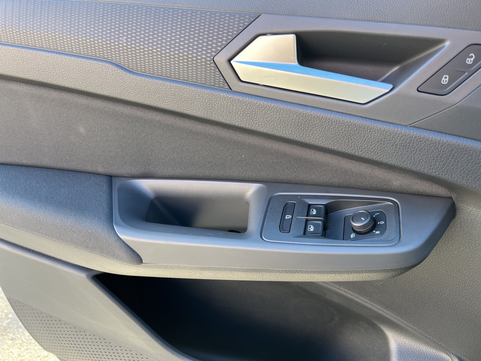 FORD Tourneo Grand Connect 1.5 EcoBoost 114 Titanium-image-6