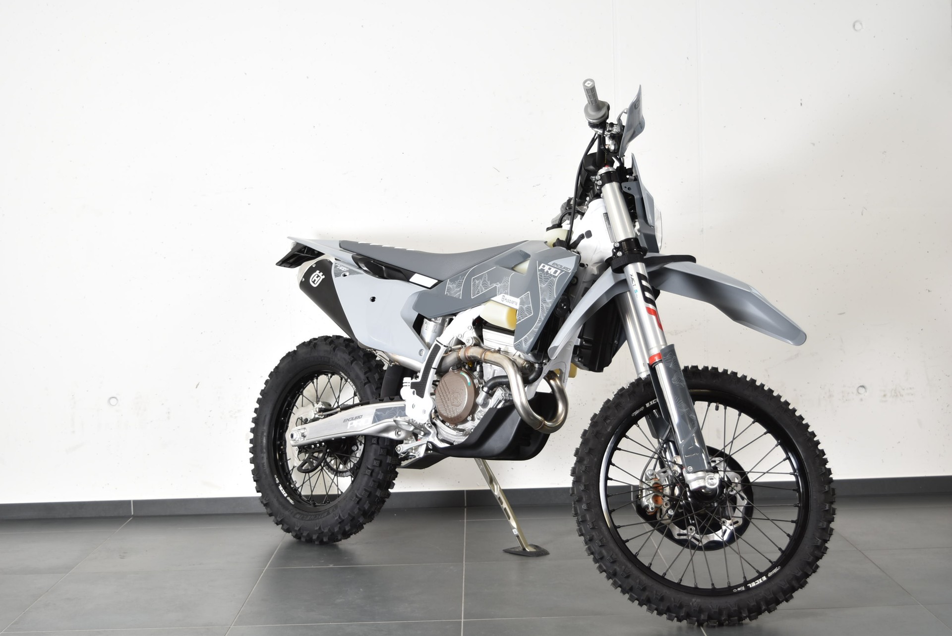 HUSQVARNA FE 350 PRO-showroom-element-2