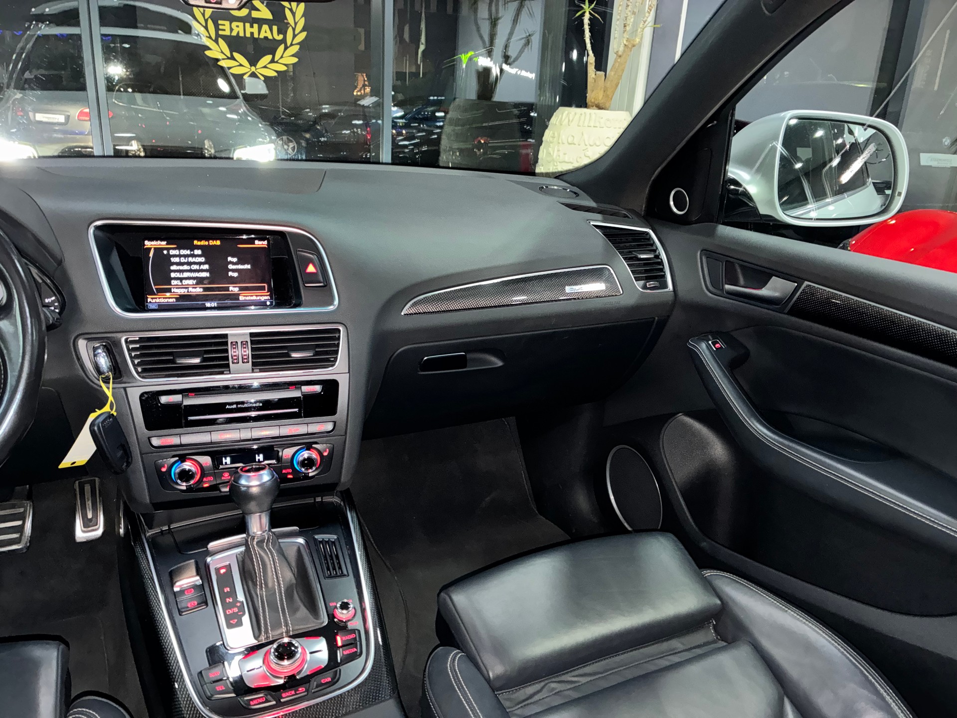 AUDI SQ5 3.0 TDI quattro tiptronic-image-9