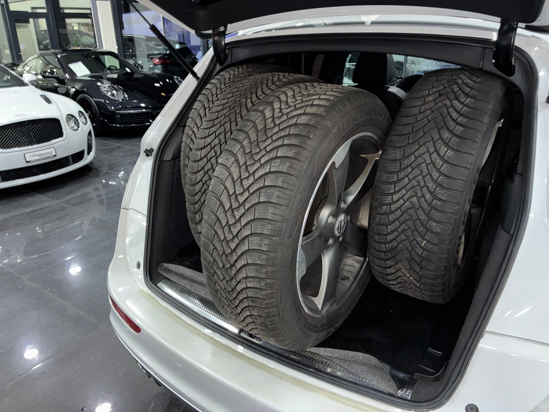 AUDI SQ5 3.0 TDI quattro tiptronic-image-14