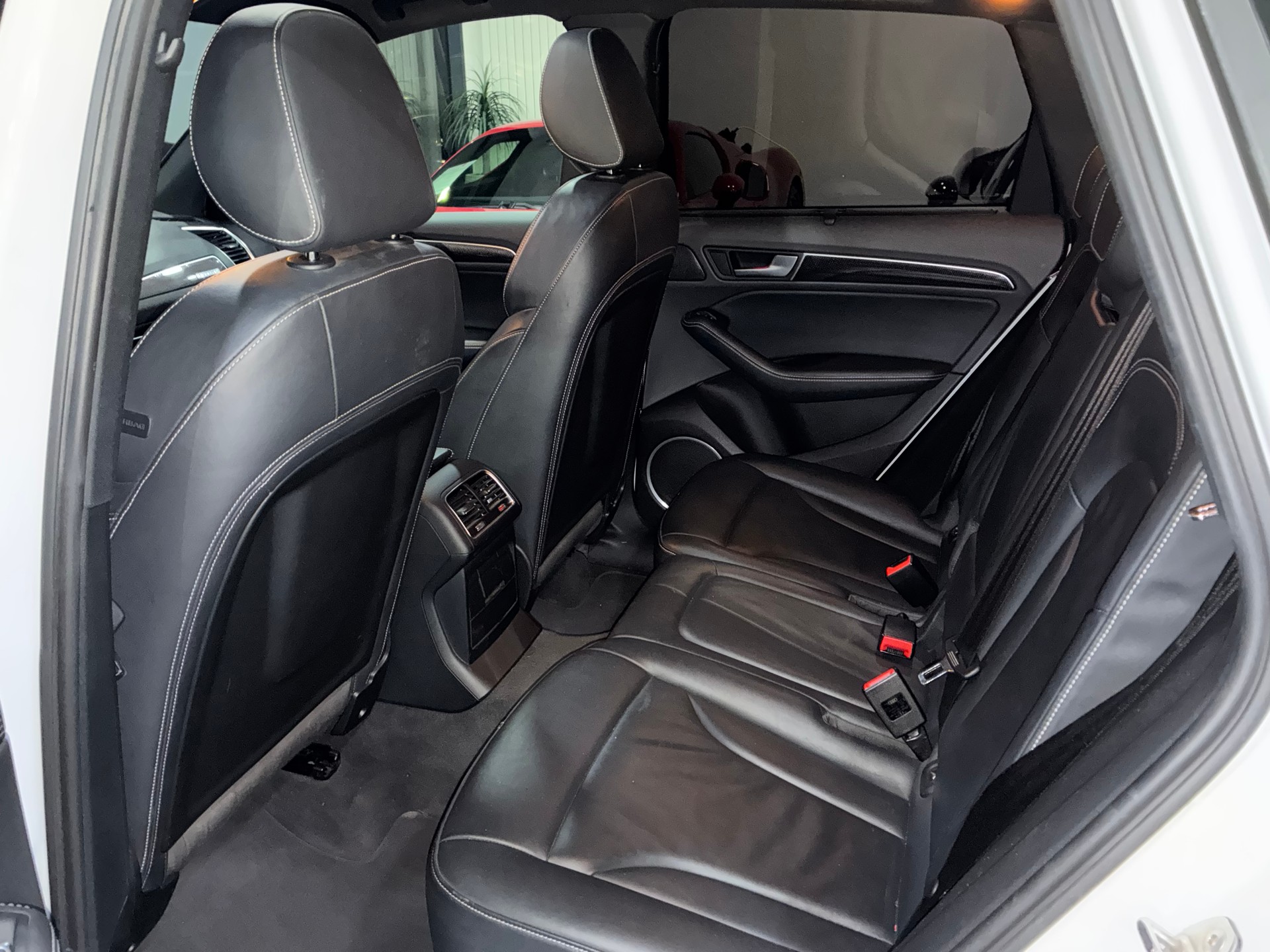 AUDI SQ5 3.0 TDI quattro tiptronic-image-11