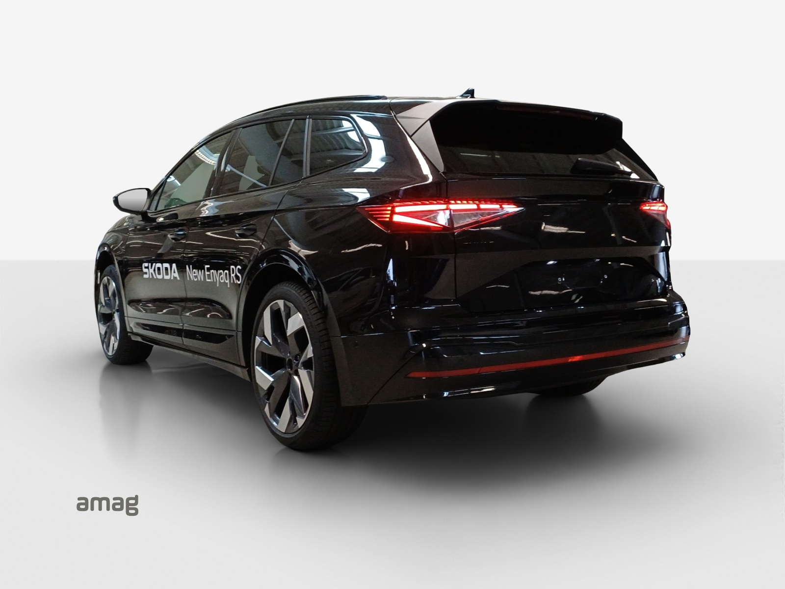 SKODA Enyaq 4x4 RS-image-2
