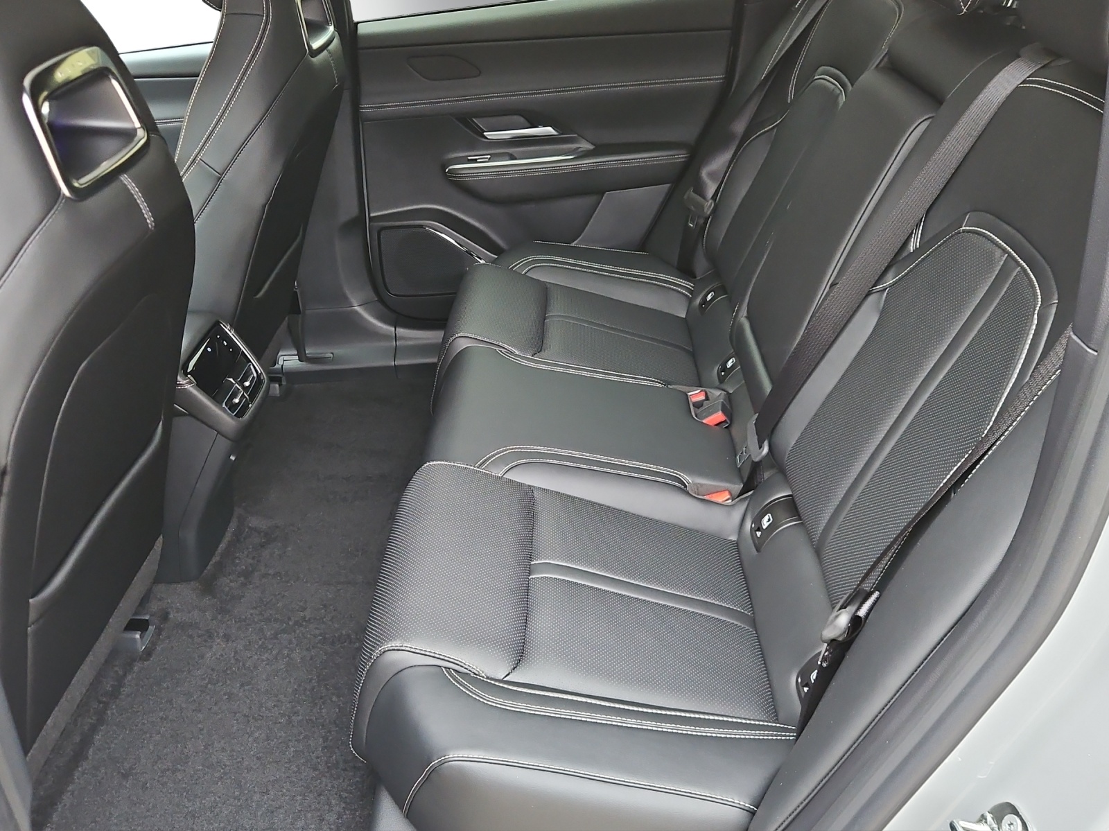 MAZDA 6e 245 80kWh Takumi-image-8