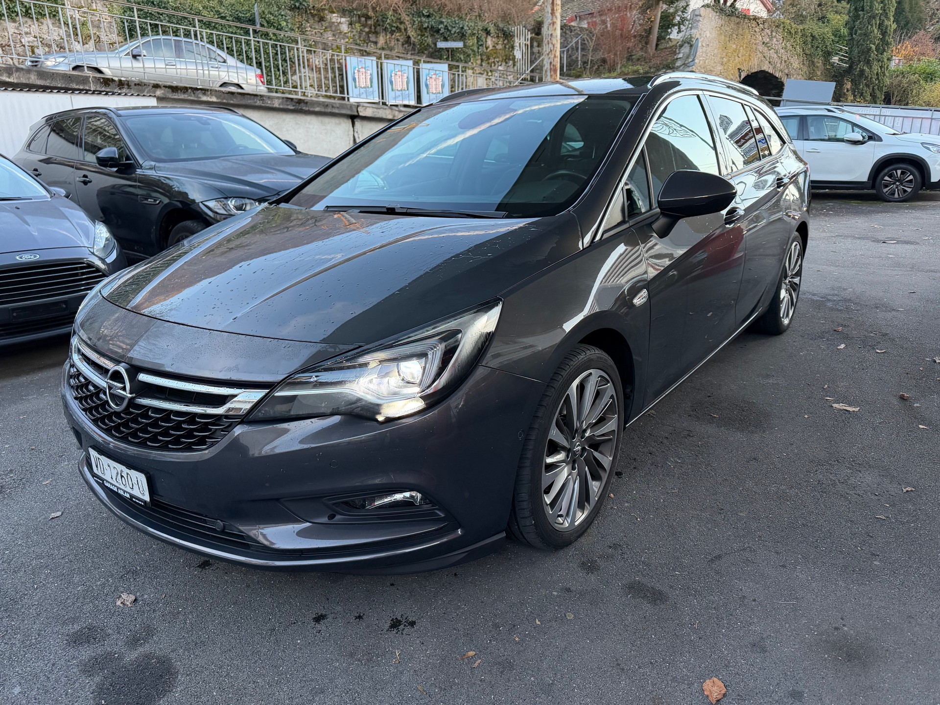 OPEL Astra Sports Tourer 1.6 CDTi BiTurbo Dynamic-image-1