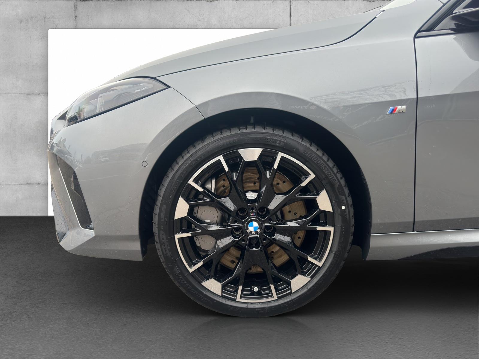 BMW M235i xDrive Gran Coupé M Sport Pro-image-3