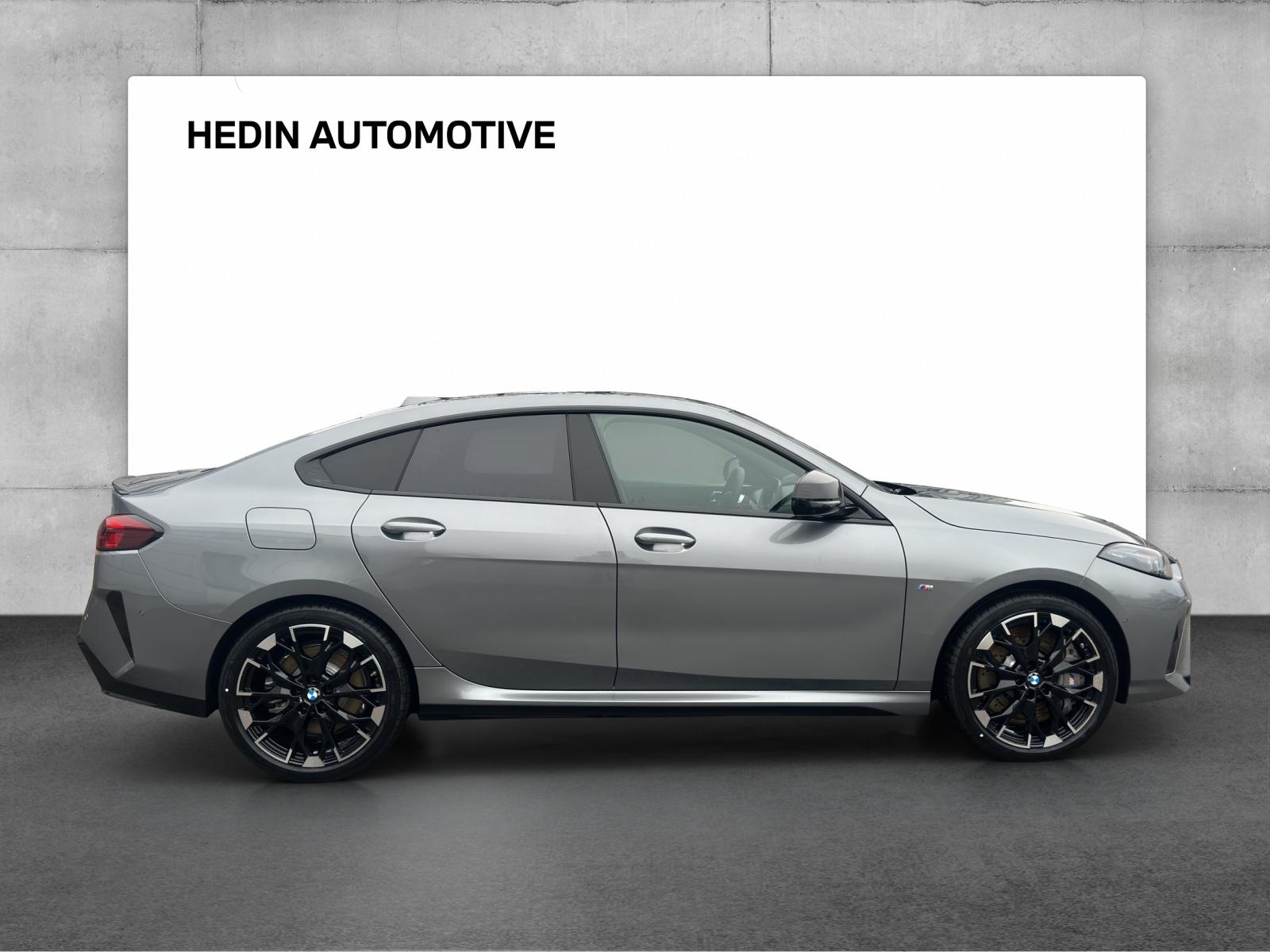 BMW M235i xDrive Gran Coupé M Sport Pro-image-4