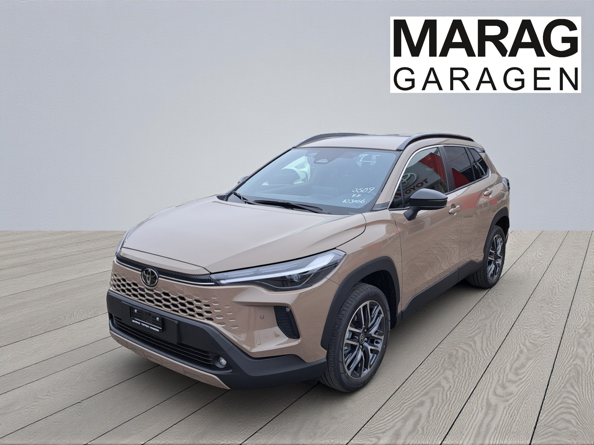 TOYOTA Corolla Cross 2.0 4WD Trend e-CVT-image-1