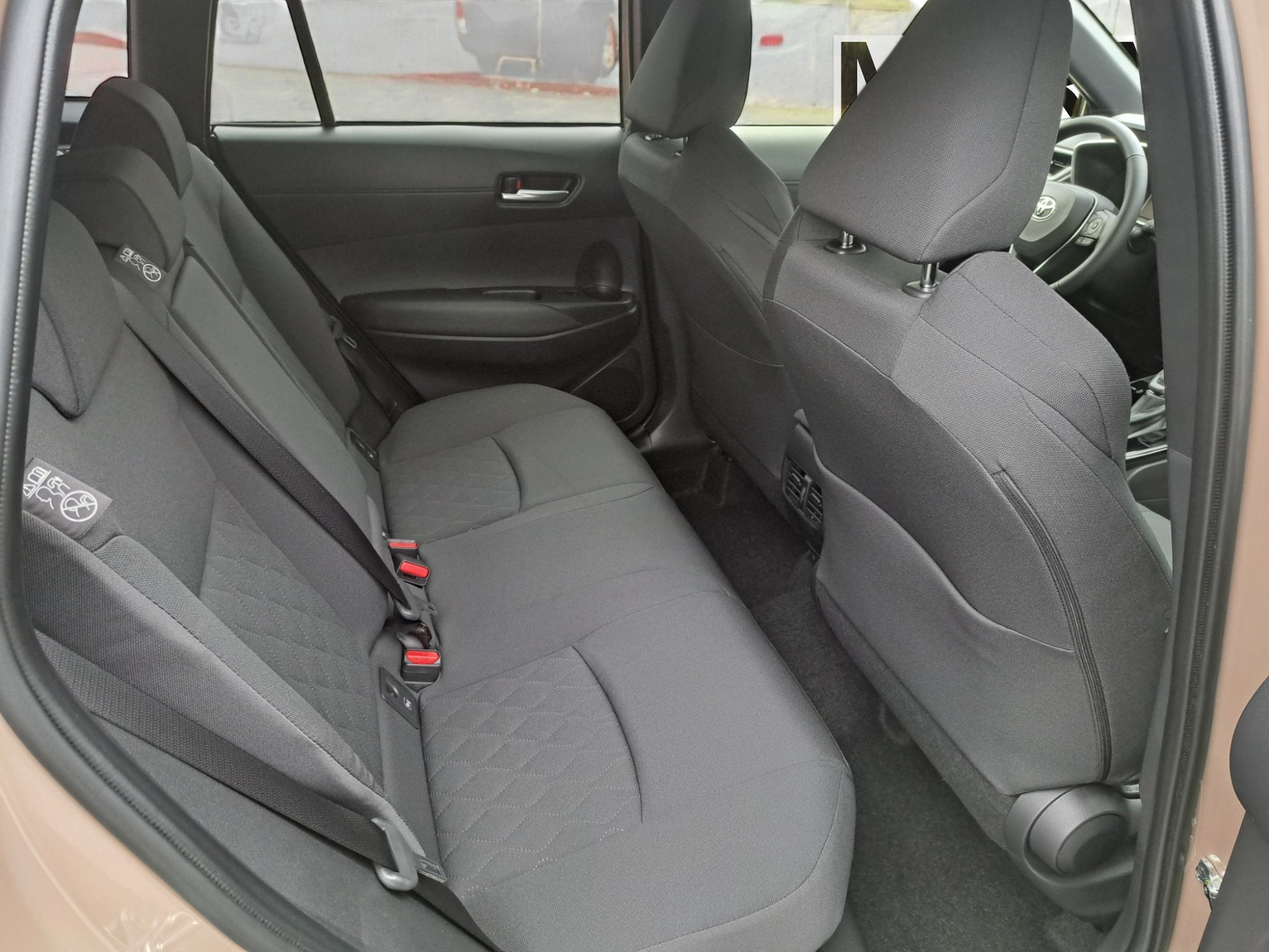 TOYOTA Corolla Cross 2.0 4WD Trend e-CVT-image-5