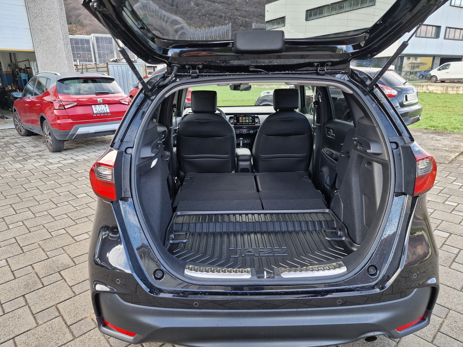 HONDA Jazz 1.5i-MMD Advance E-CVT-image-8